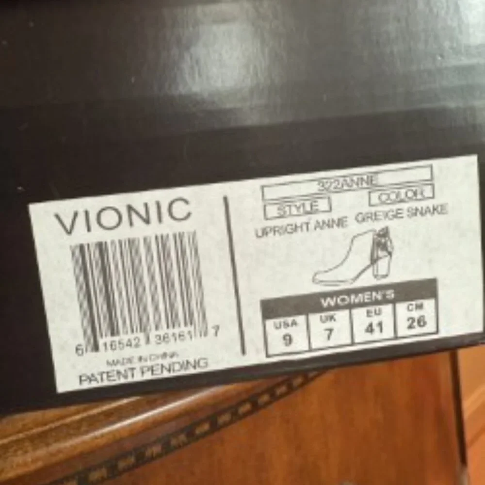 Vionic Leather Booties - NWT - Picture 2 of 9